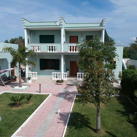 Villa Marzia Porto Cesareo Eksteriør billede
