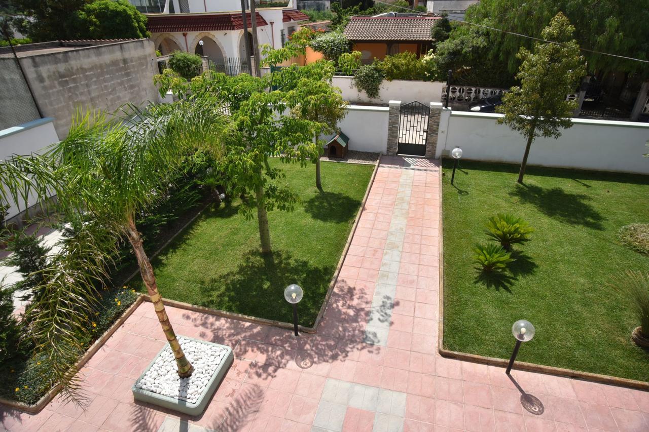 Villa Marzia Porto Cesareo Eksteriør billede