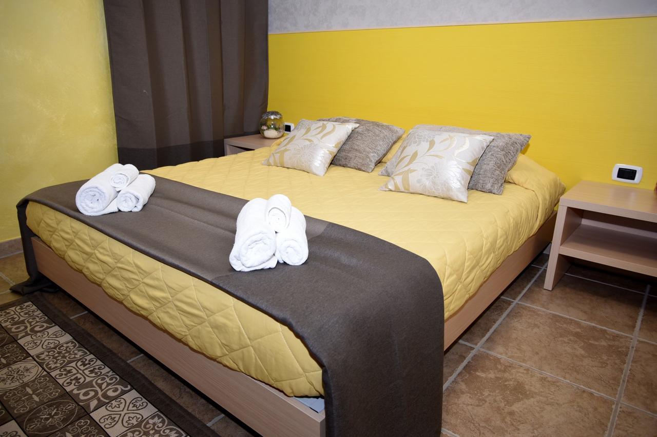 Villa Marzia Porto Cesareo Eksteriør billede